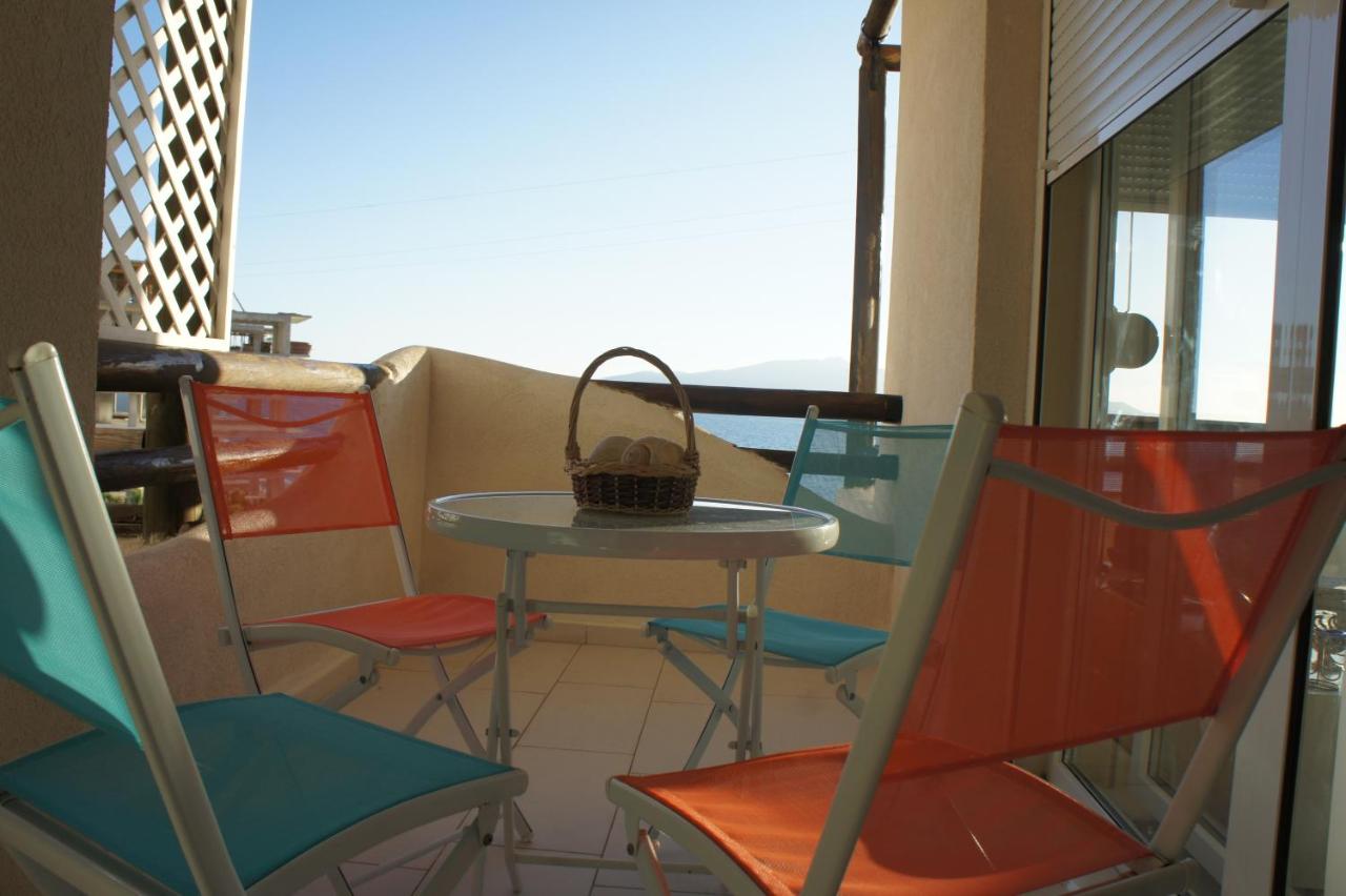 Apartment bay, Bougainville Bay Resort photo