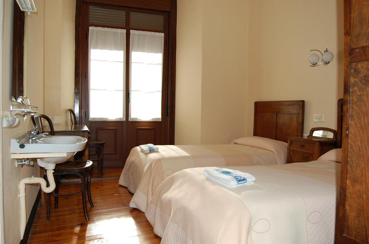 Hostal Paris, Jaca – Updated 2022 Prices