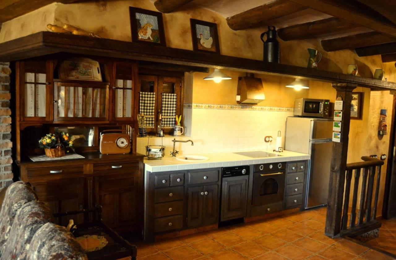 Casa Rural Pedro - Artieda, Pirineo (İspanya Artieda ...