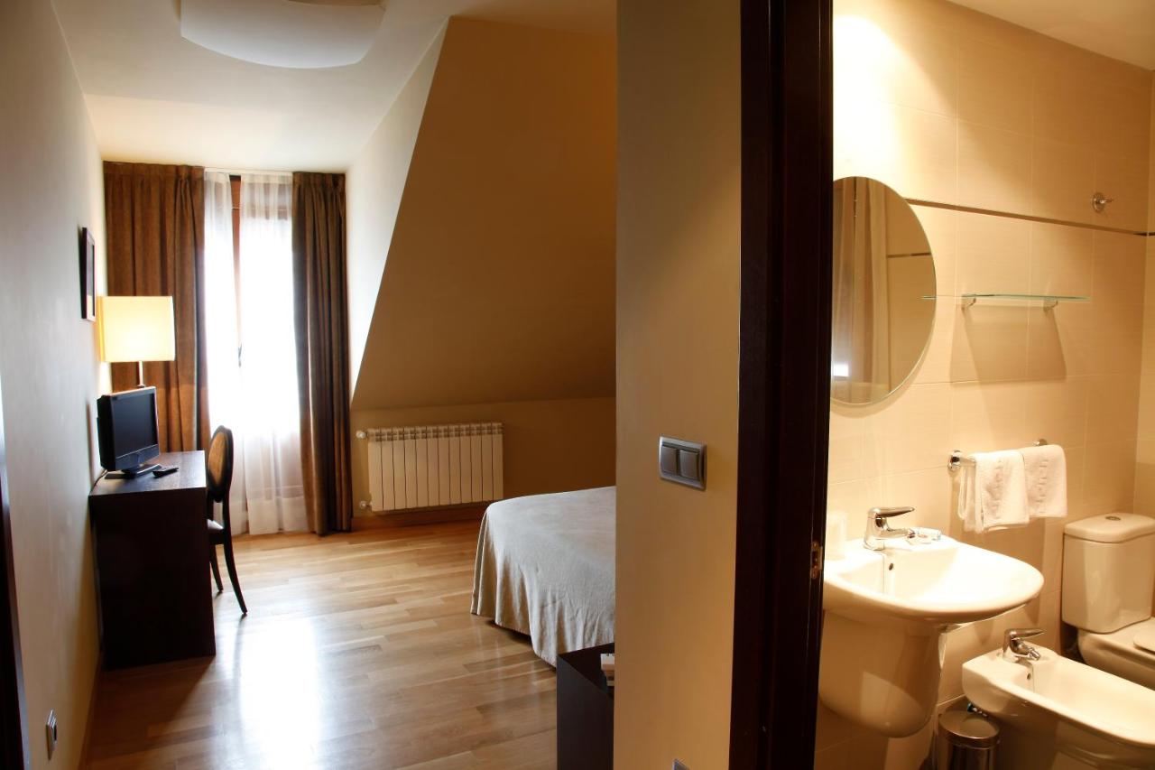 Hotel Baltico, Luarca, Spain - Booking.com