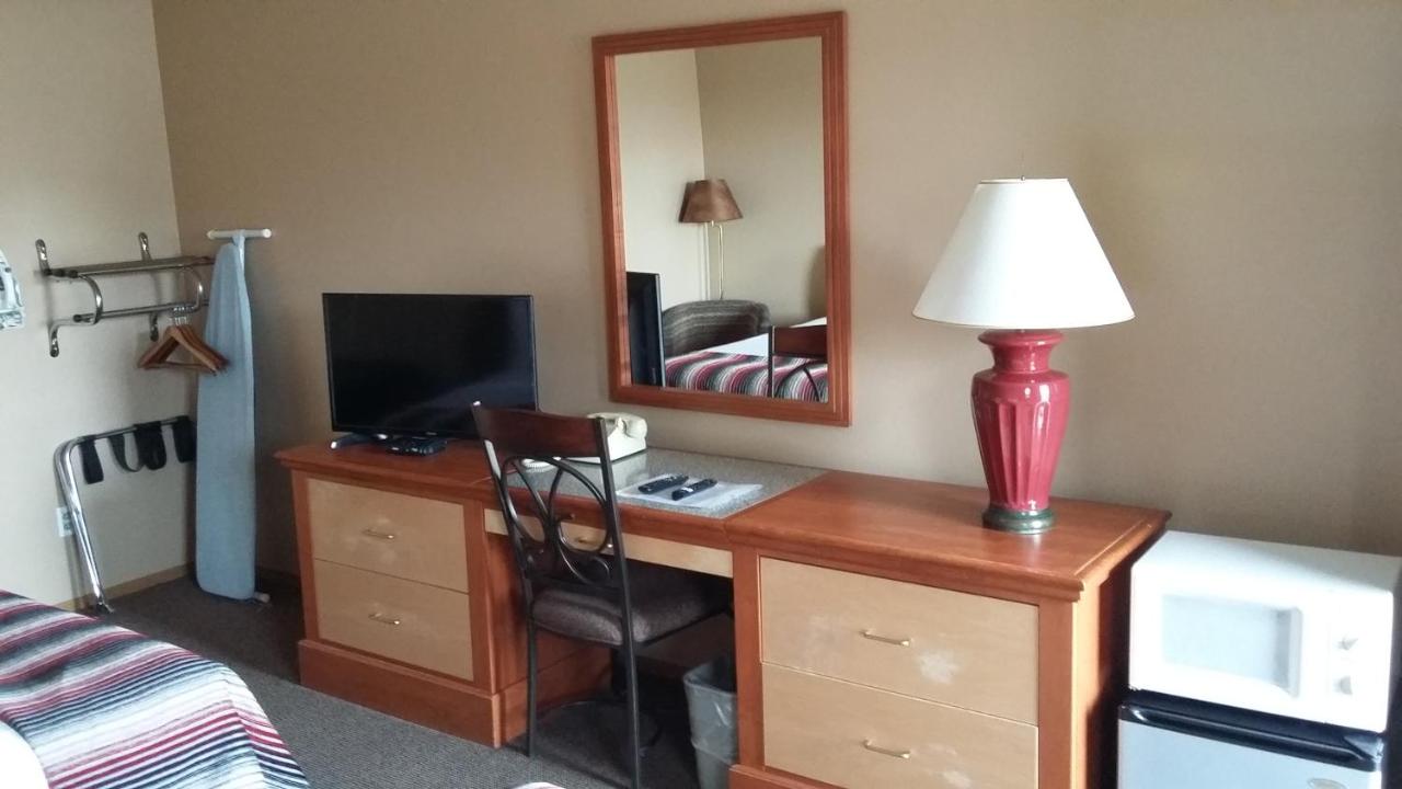 Oregon Trail Inn — photo 15