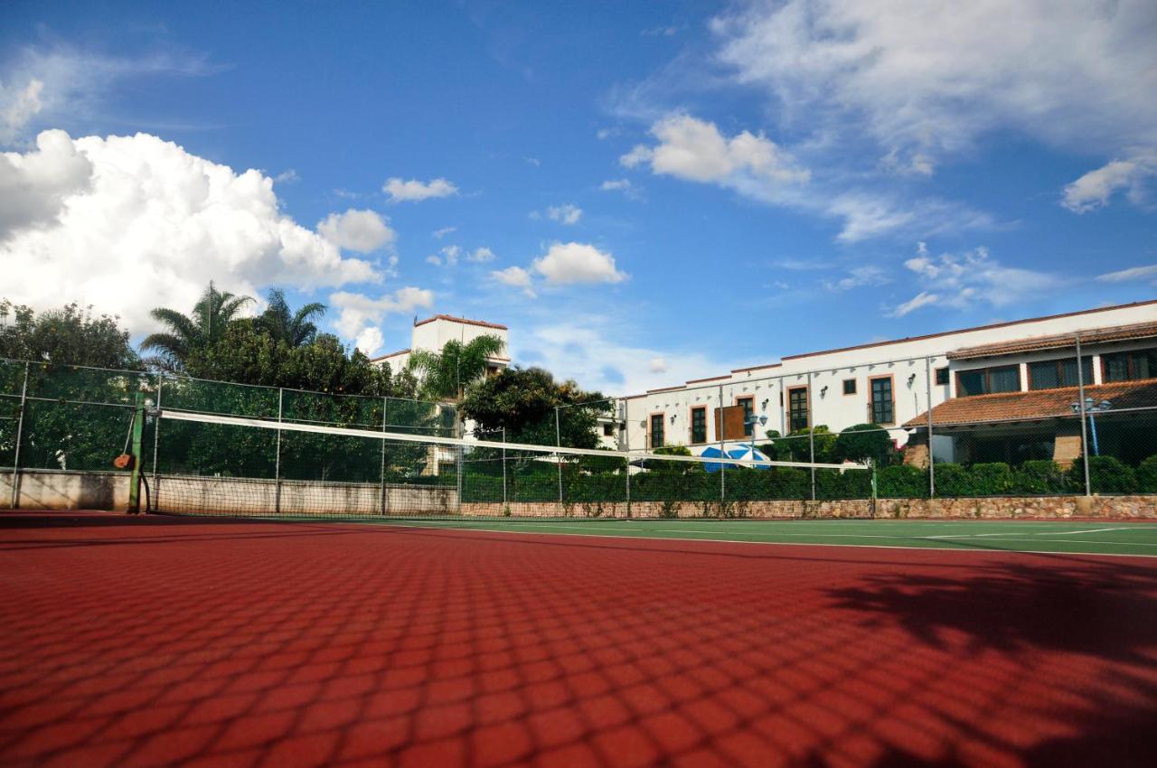 Korty tenisowe: Hotel La Mansión