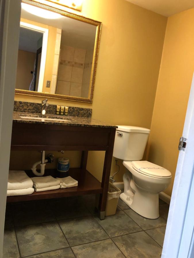 Knights Inn — photo 23