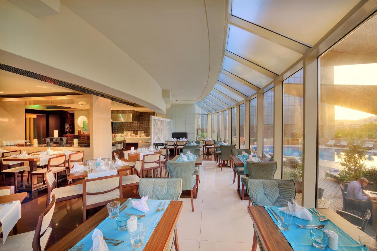 Majestic City Retreat Hotel - 5