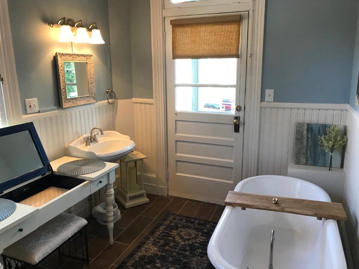 Vandiver Inn — photo 22