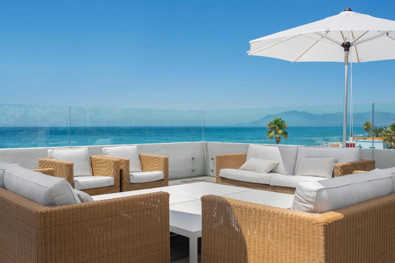Villa first line beach, 6 bedrooms, private pool, Costabella ...