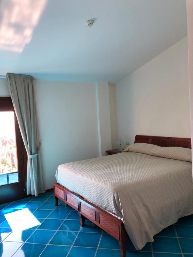 Hotel Pisacane photo