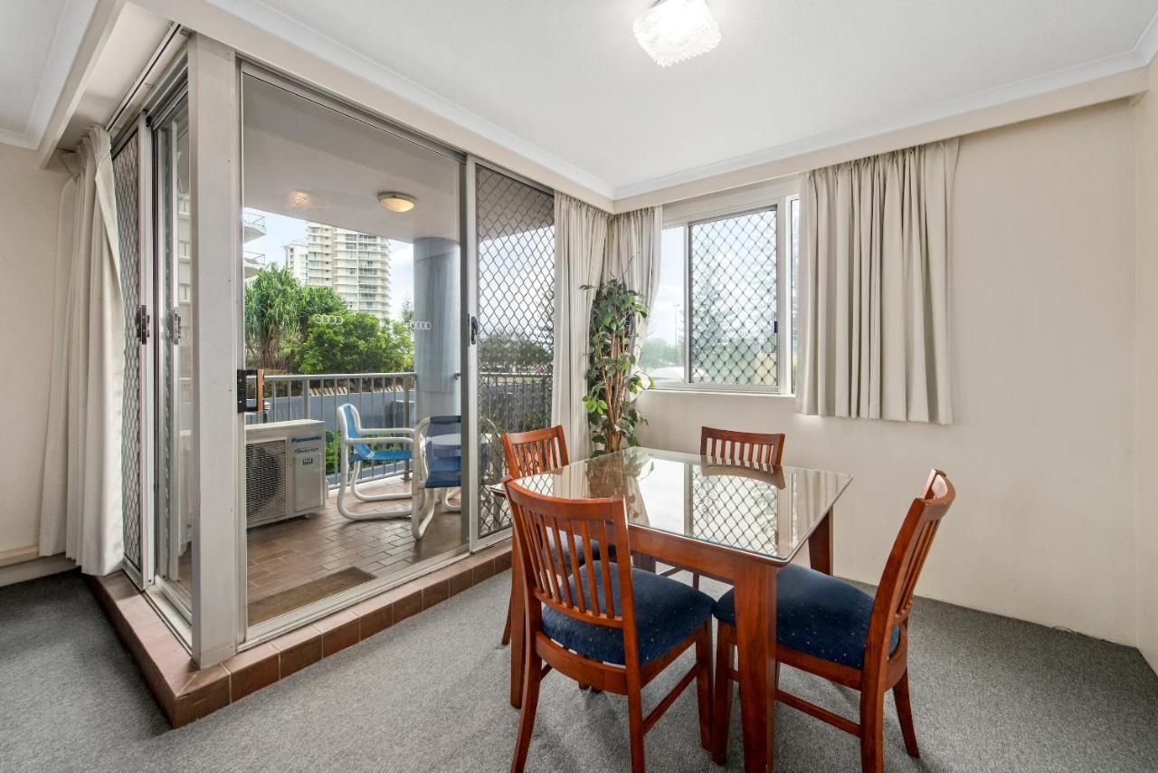 Sandpiper Broadbeach photo