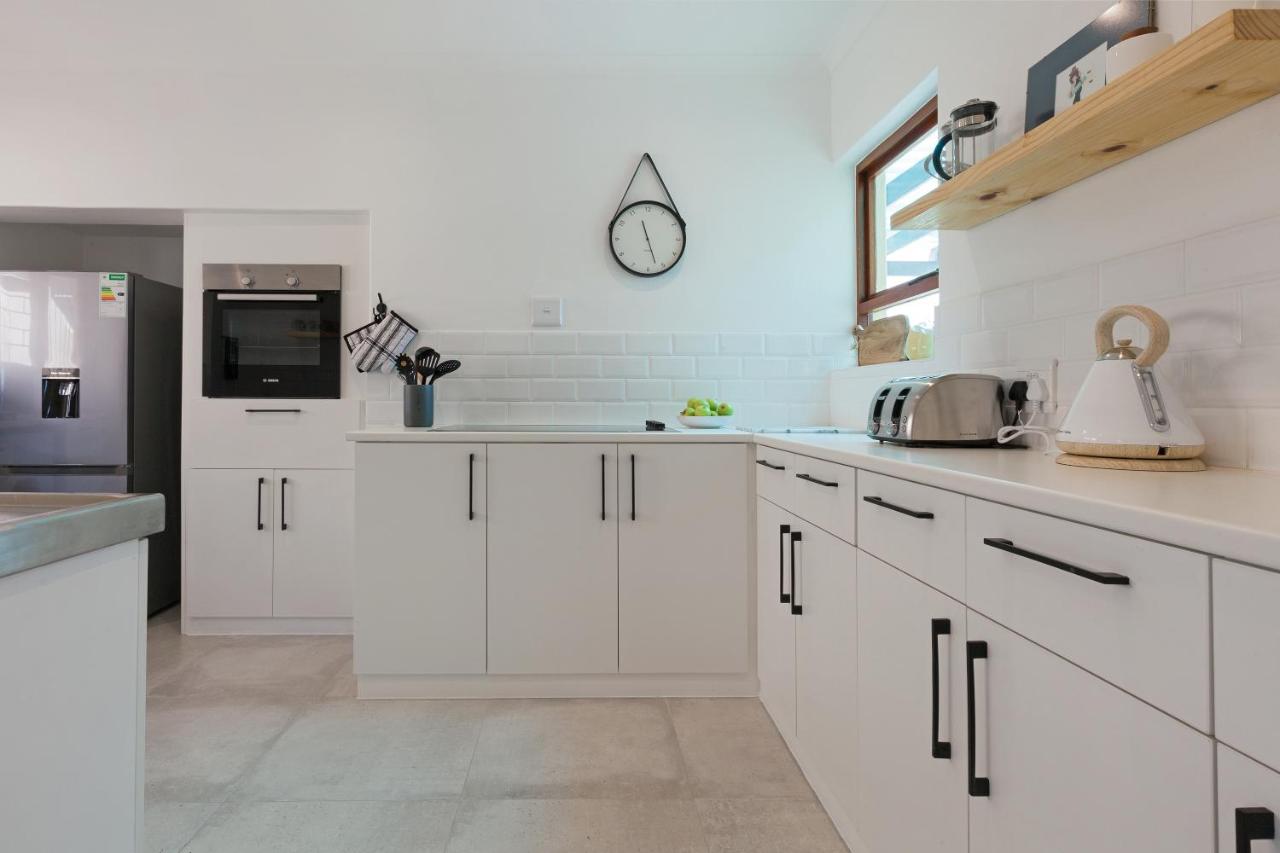 Seascape Cottage - 3