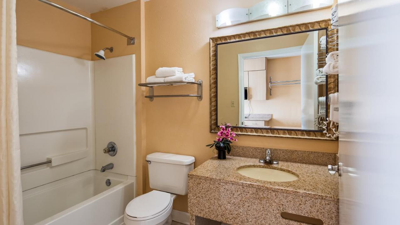 Key West Inn - Fairhope — photo 11