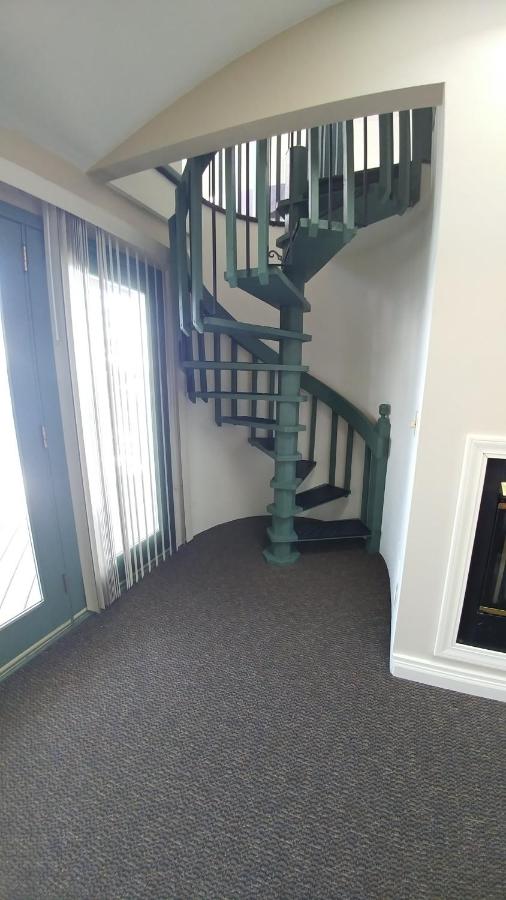 Snug Harbor Inn — photo 15