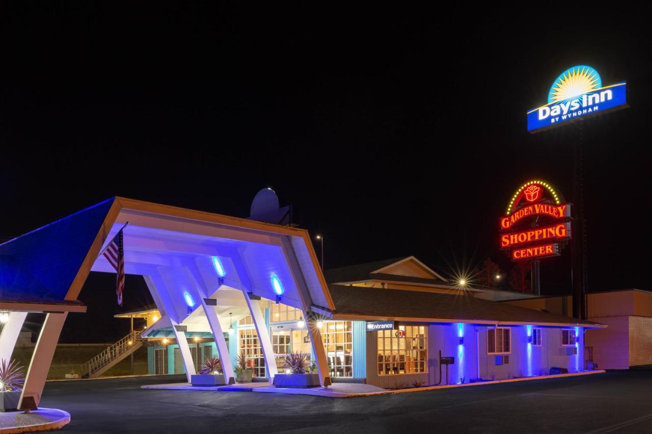 Roseburg Value Inn — photo 11
