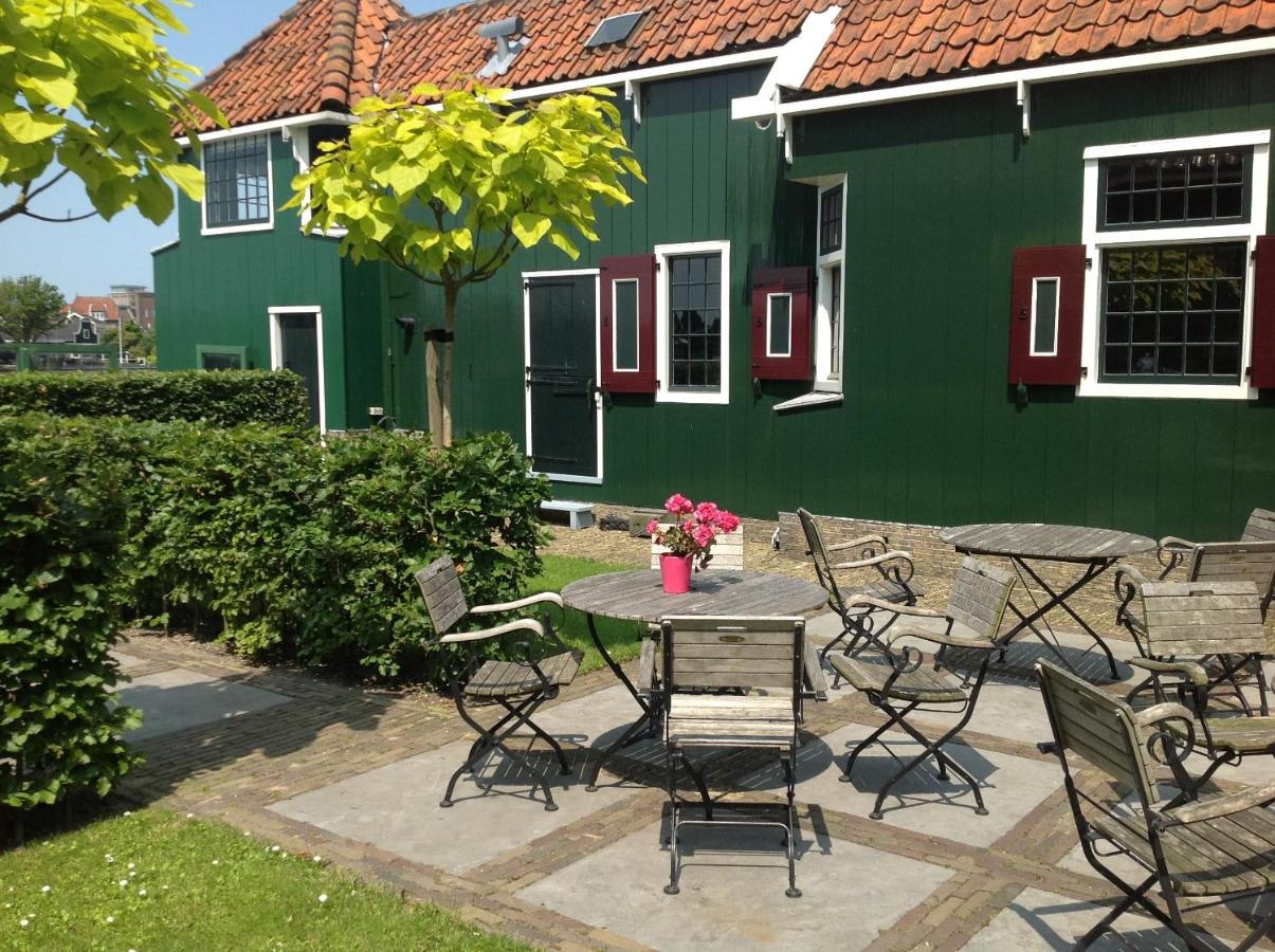 Heerlijck Slaapen op de Zaanse Schans photo