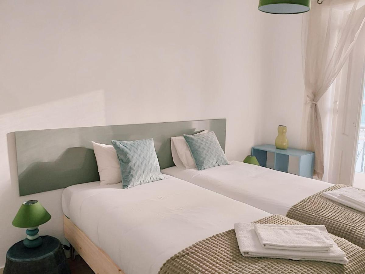 Charm Discovery 165 - 3