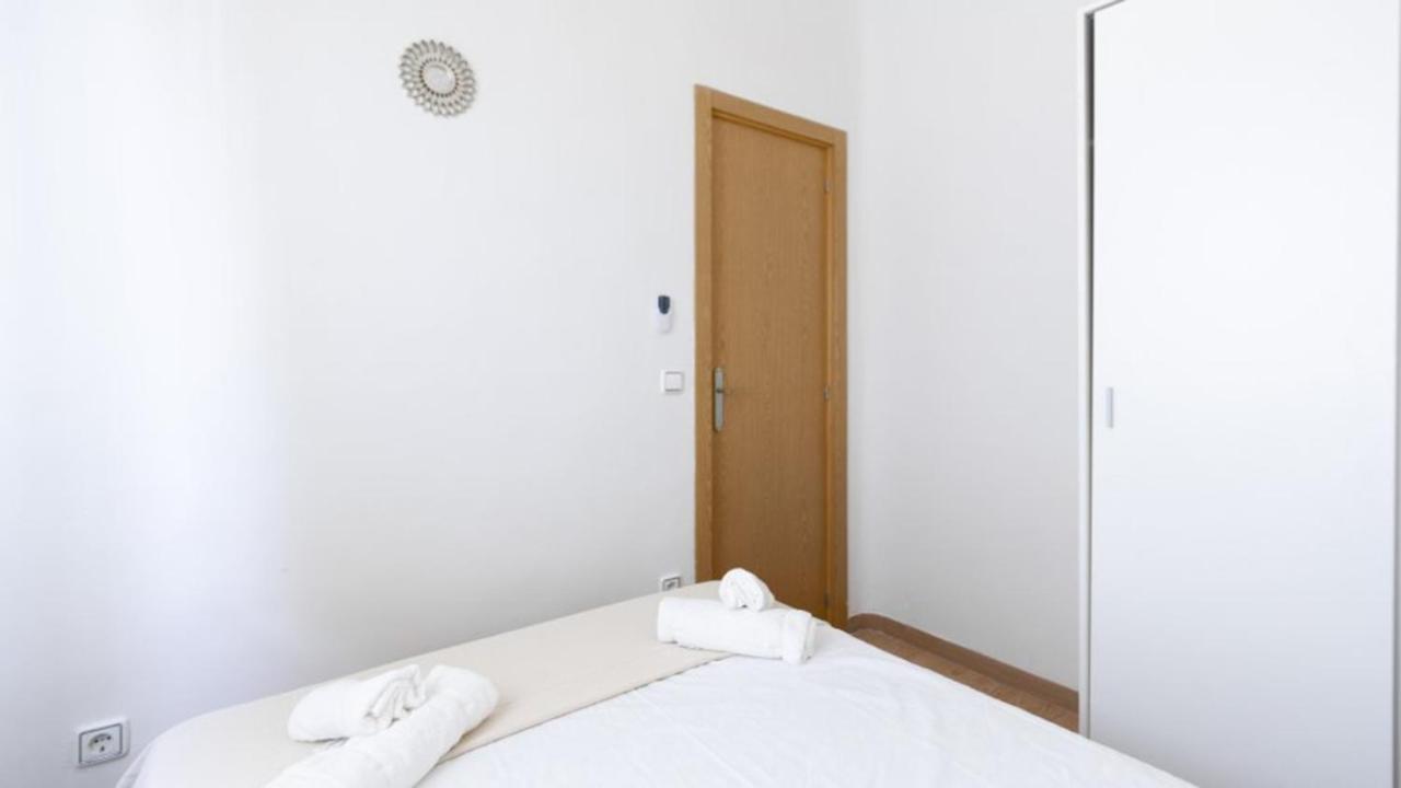 Apartment Urbantec Realty - Atocha, Madrid, Spain - Booking.com