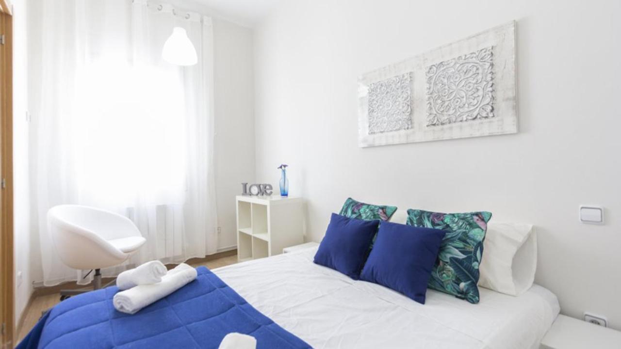 Apartment Urbantec Realty - Atocha, Madrid, Spain - Booking.com