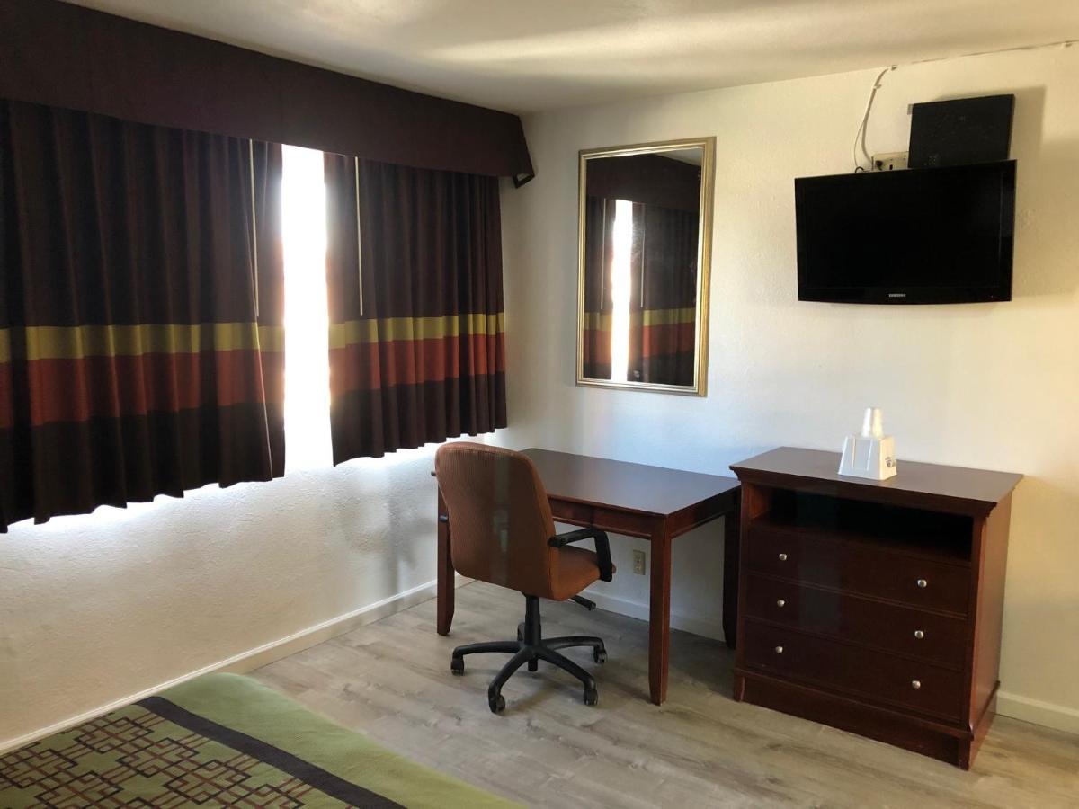 Relax Inn — photo 19