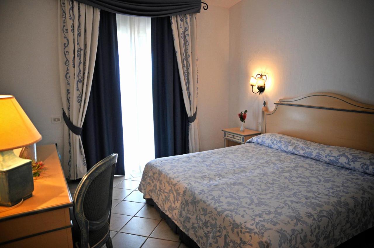 GRAND HOTEL in PORTO CERVO - Laterooms