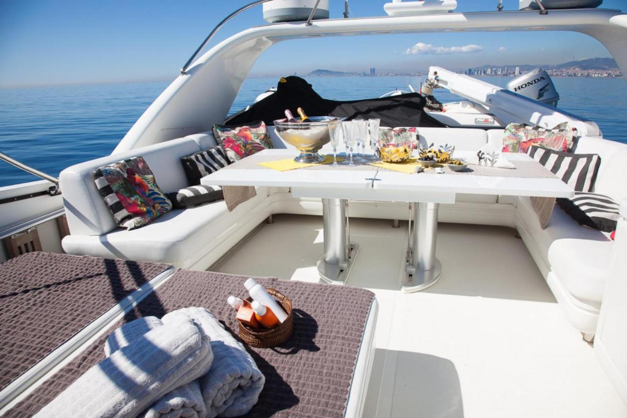 Barco Sanlorenzo 82 Motor Yacht (España Barcelona) - Booking.com