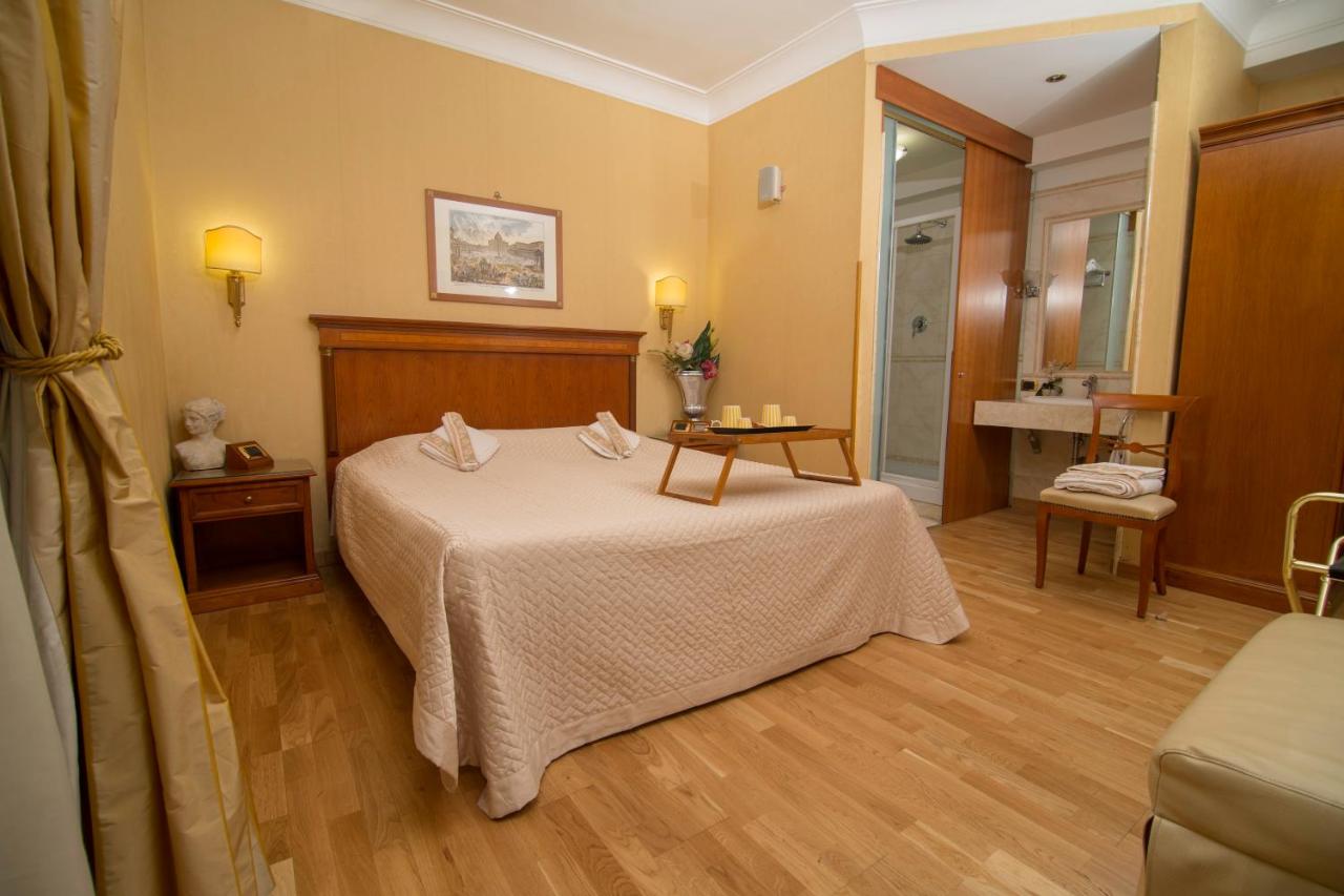 Luxury Rooms H 2000 Roma - 2