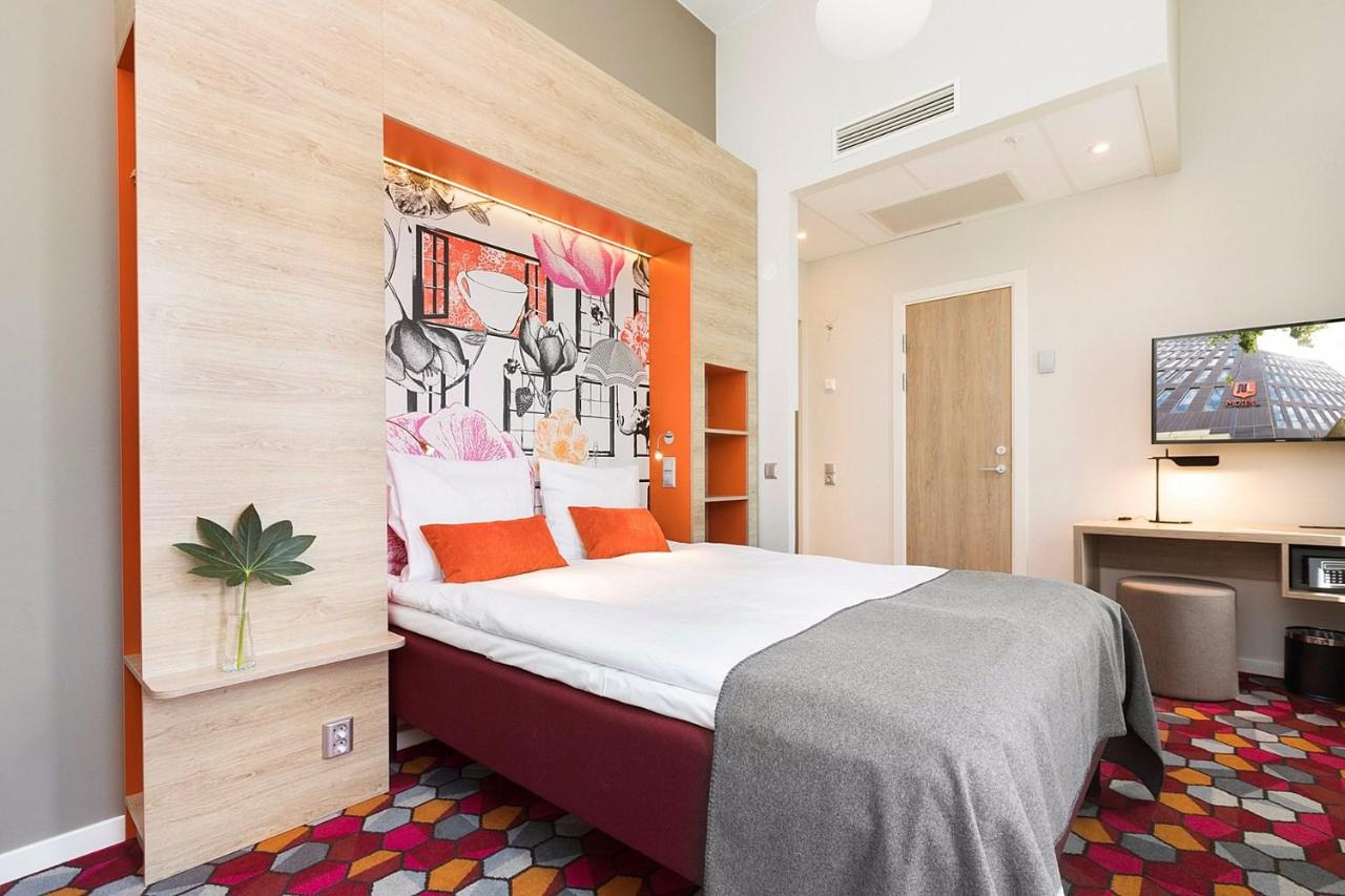Motel L Stockholm Älvsjö in Stockholm - Smart design, bold style, and the perfect night's sleep in Älvsjö.