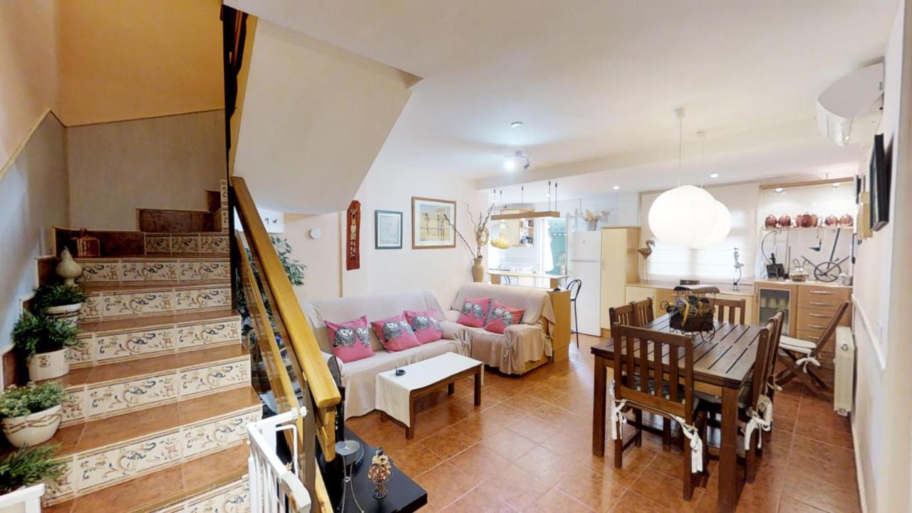 Casa Rural El Herrador, Cabañas de Ebro – Precios ...
