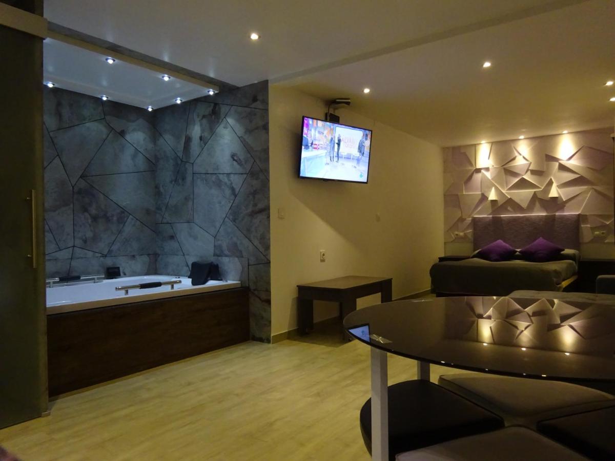 Apartment NAUJARAS.COM, Seville, Spain - Booking.com