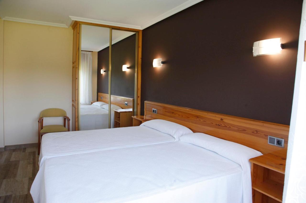 Apartamentos San Antonio, Tapia de Casariego, Spain - Booking.com