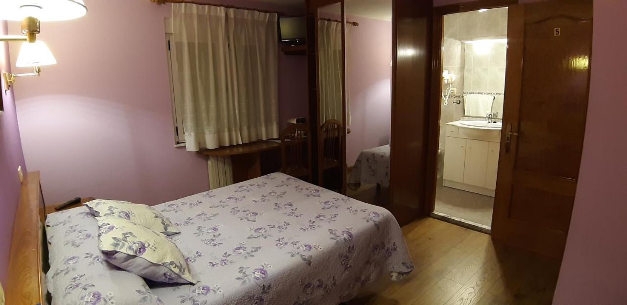 Guesthouse Pensión Toranda, Niembro, Spain - Booking.com