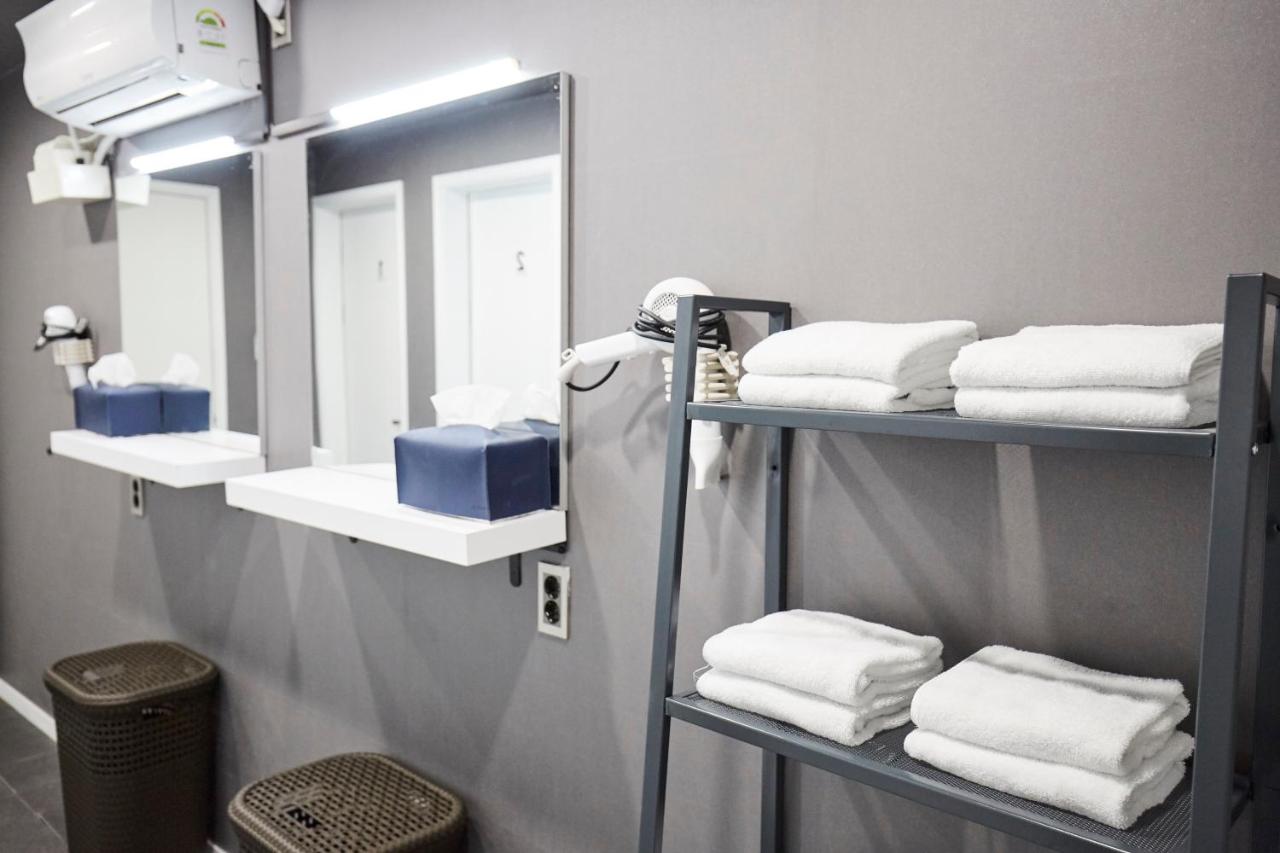 THE CAPSULE Myeongdong - 3