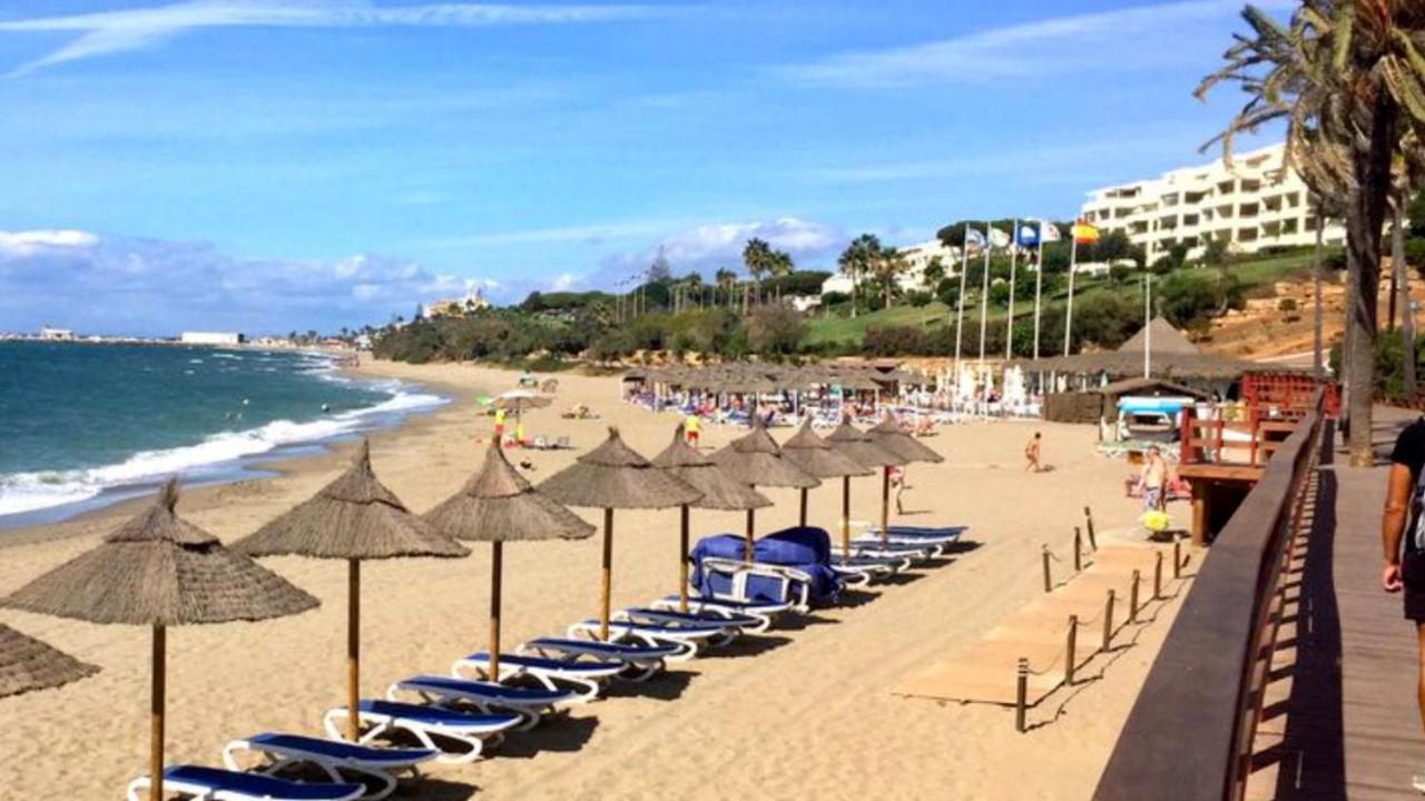 MI CAPRICHO A11 BEACHFRONT - Apartment with sea view, La Cala ...