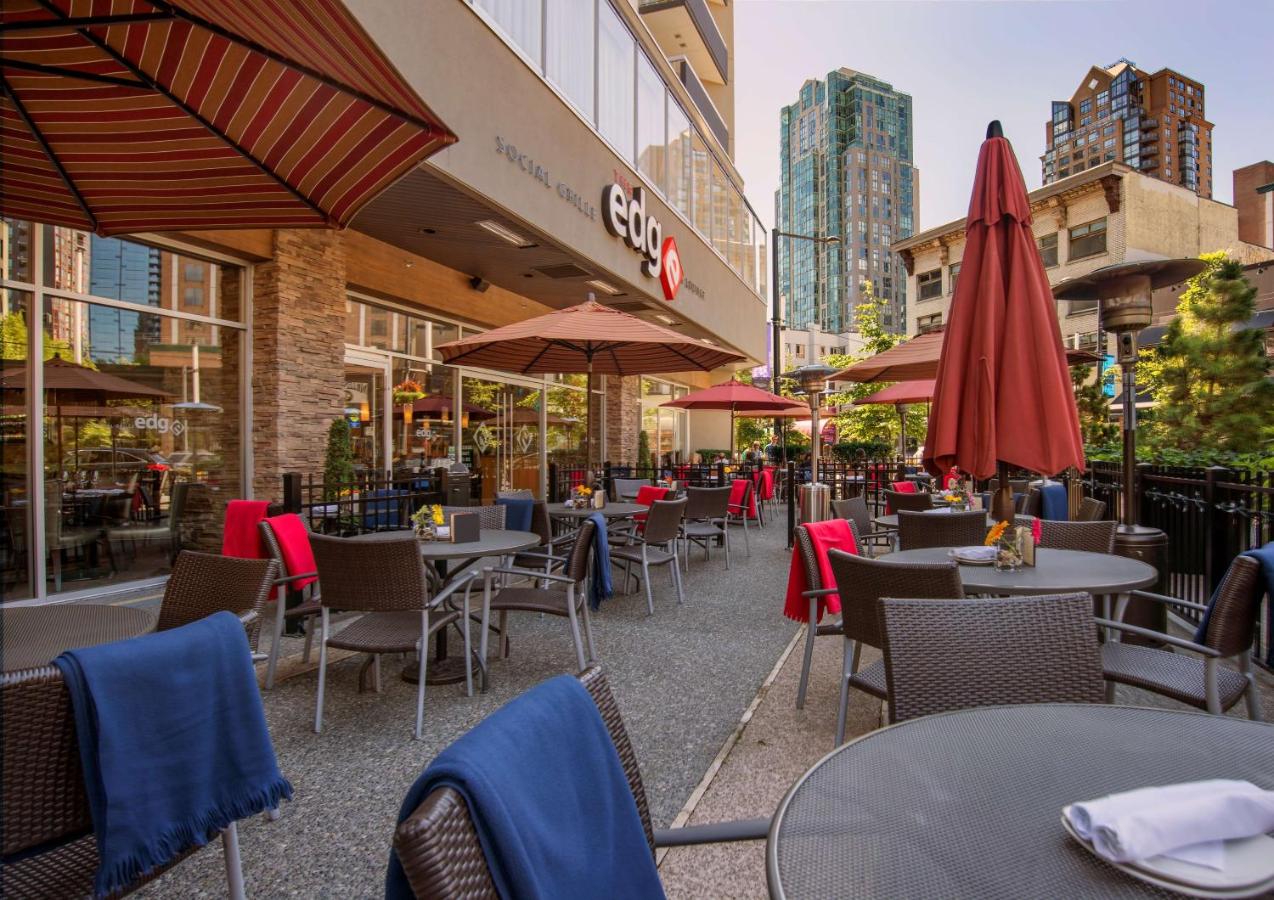 Best Western Premier Chateau Granville Hotel & Suites & Conference Centre photo