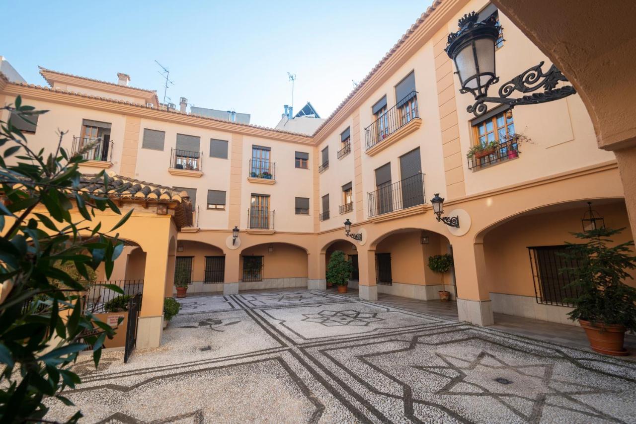 APARTAMENTO CENTRO N V 1+free parking, Granada – Updated 2022 ...