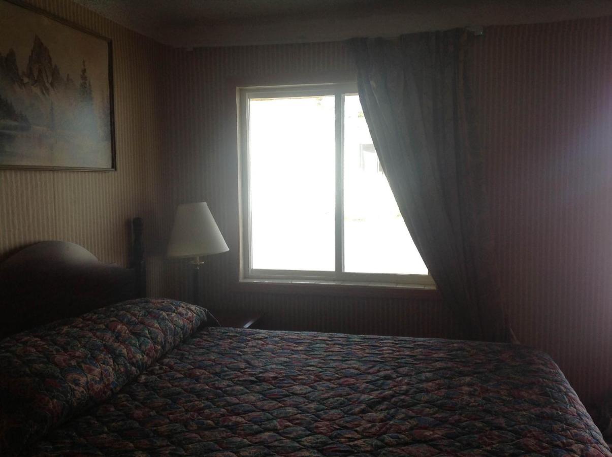 Chemult Motel — photo 10
