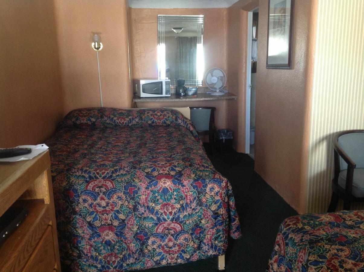 Chemult Motel — photo 11