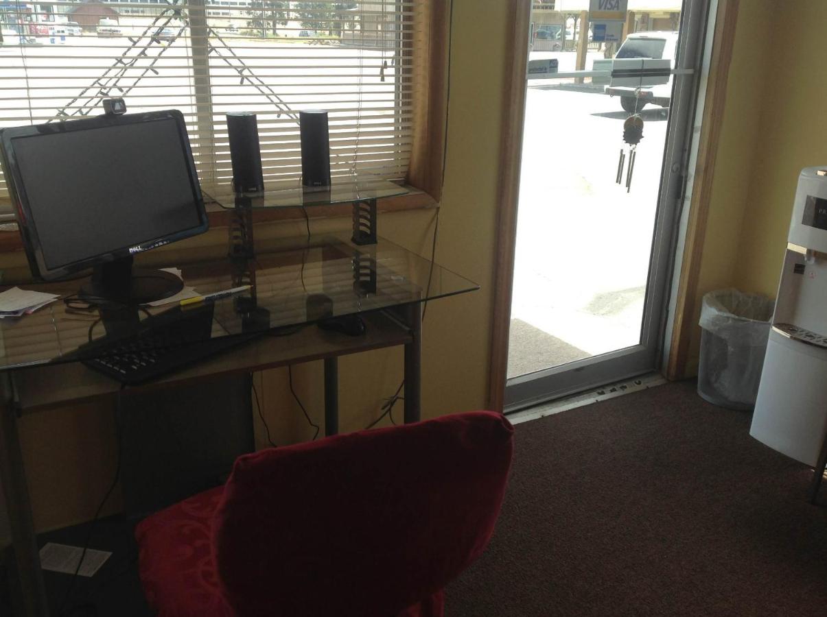 Chemult Motel — photo 13