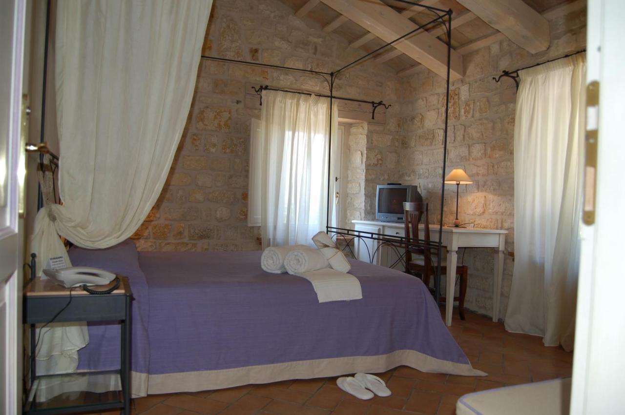 Valcastagno Relais photo