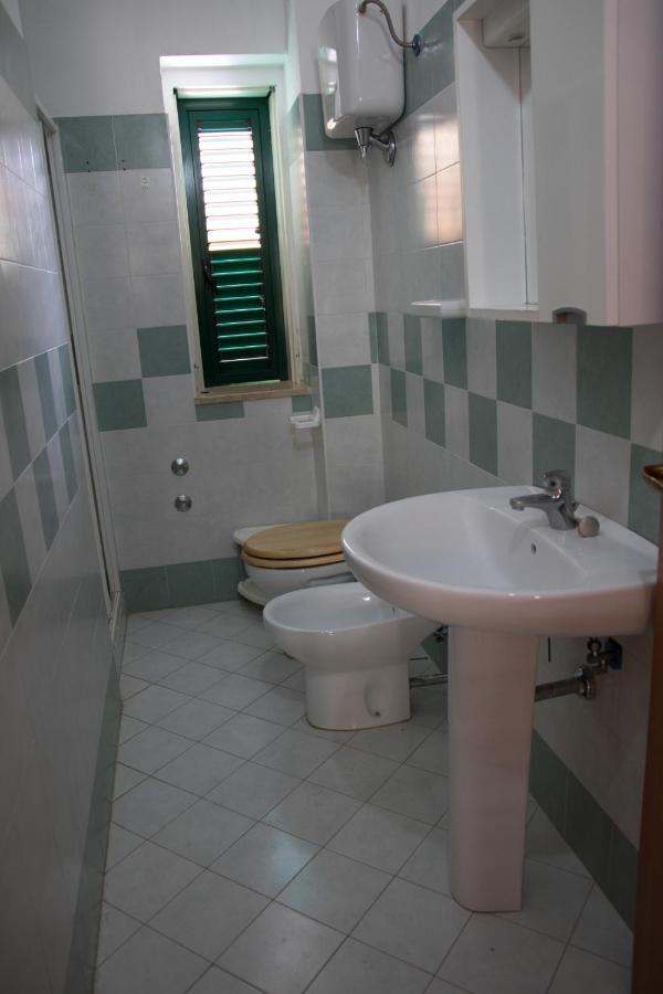 Baia di Zambrone photo
