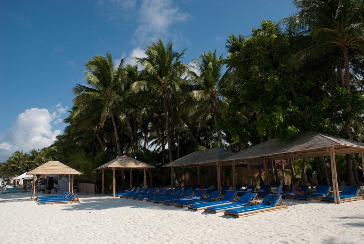 Beach: Sea Wind Resort