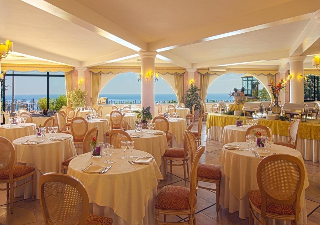 Baia Taormina Hotels & Spa, Forza dʼAgro, Italy - Booking.com