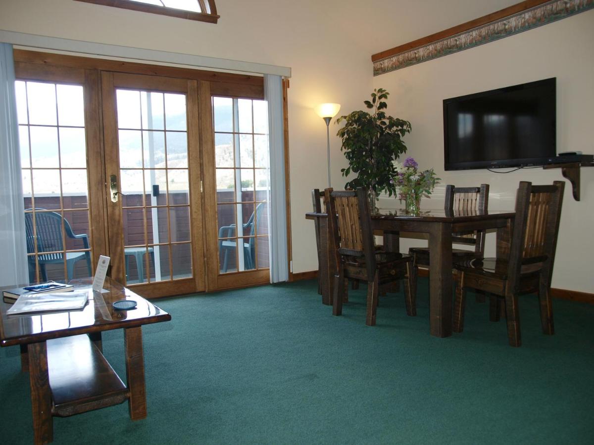 Yellowstone Basin Inn — photo 20