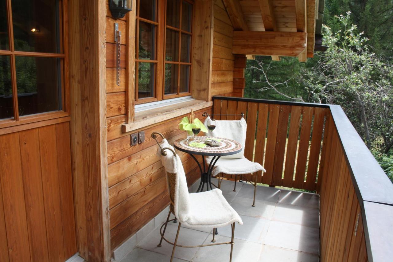 Chalet Hinter Dem Rot Stei photo