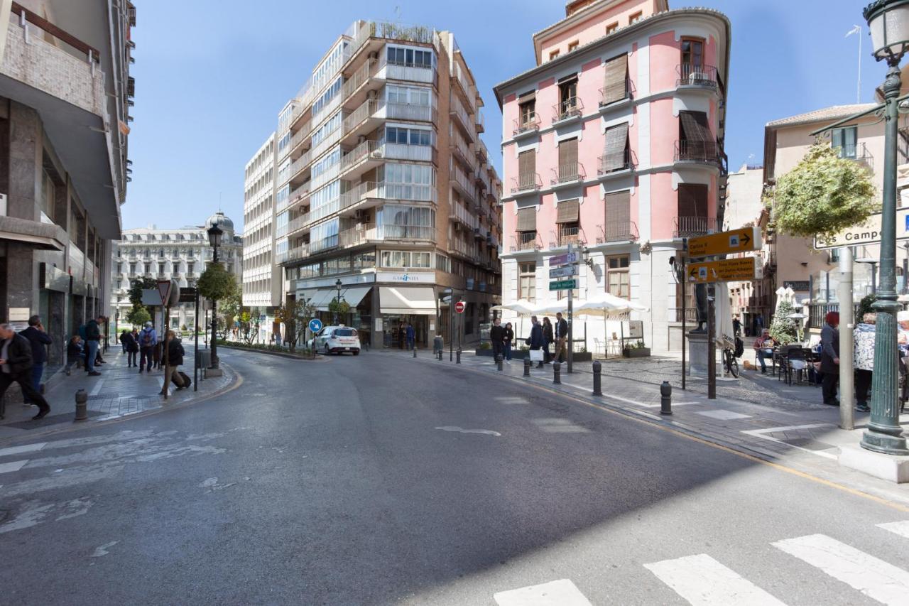 Apartamento Reina Isabel, Granada, Spain - Booking.com