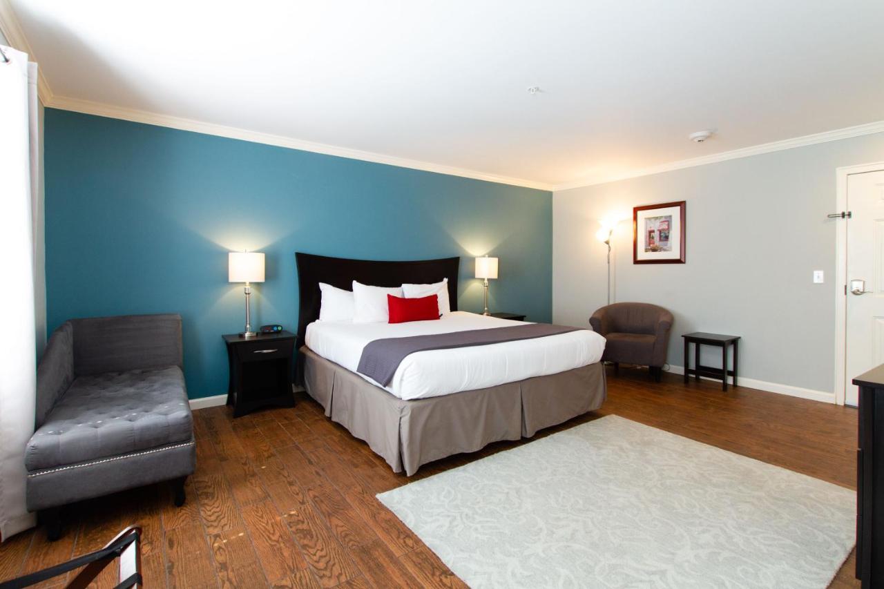The Dahlonega Square Hotel — photo 18