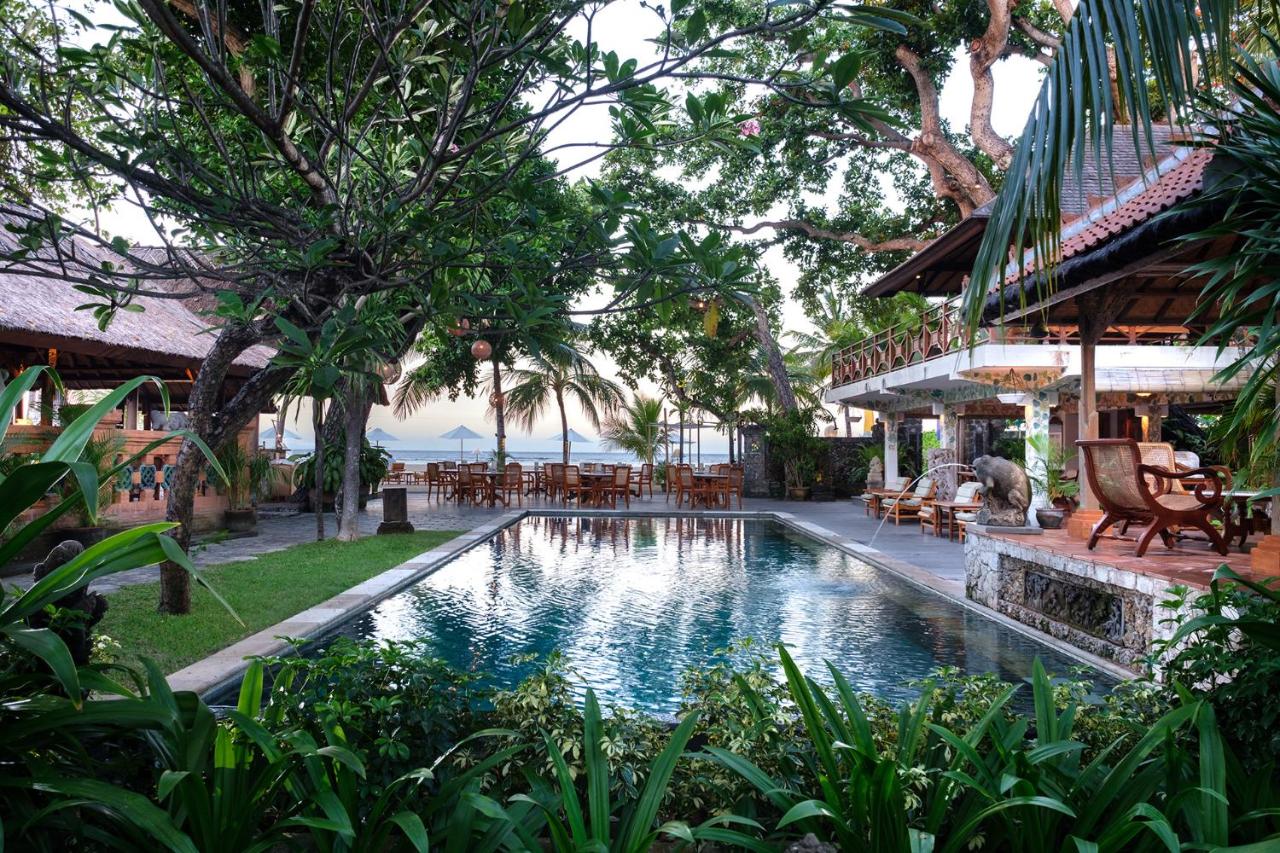 Image: Tandjung Sari Hotel