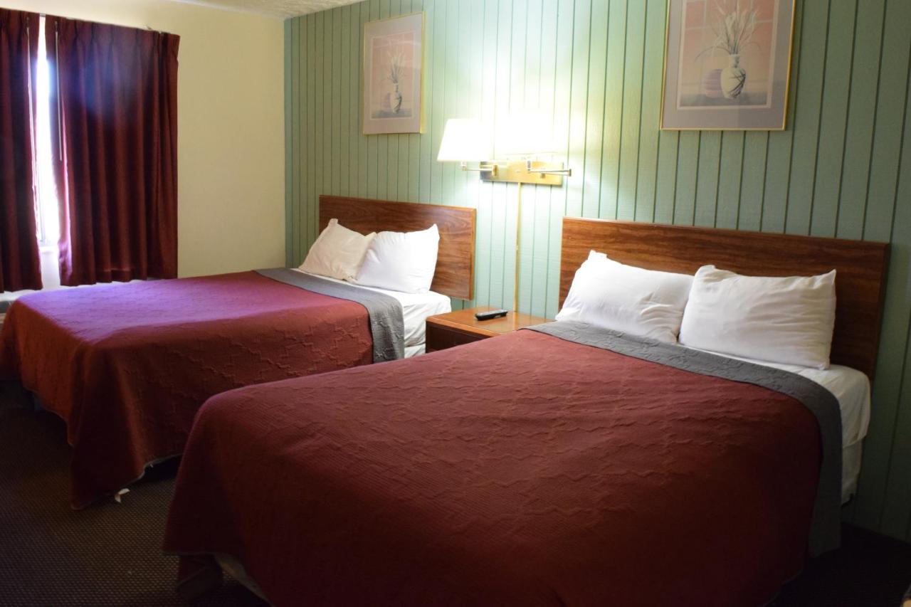 Budget Inn Ontario — photo 15