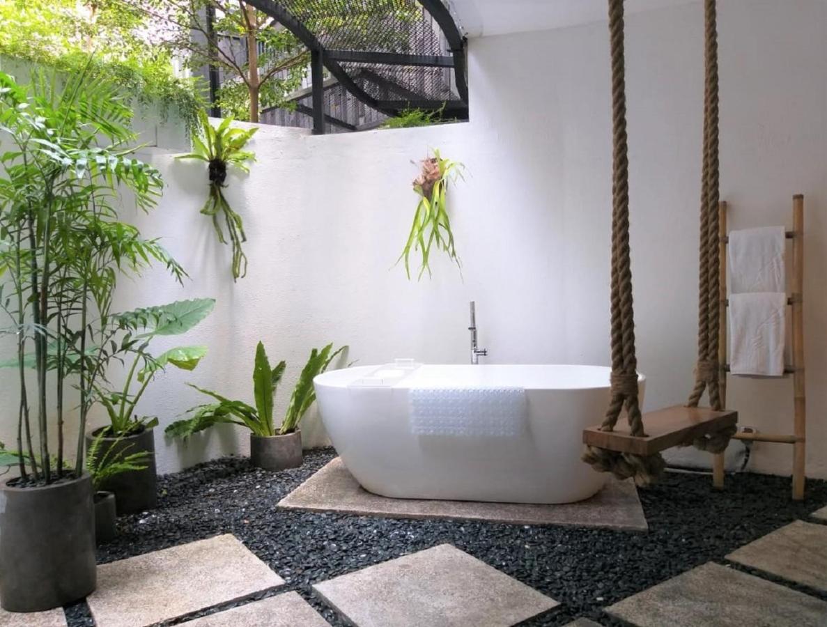 Lloyd's Inn Bali - 3