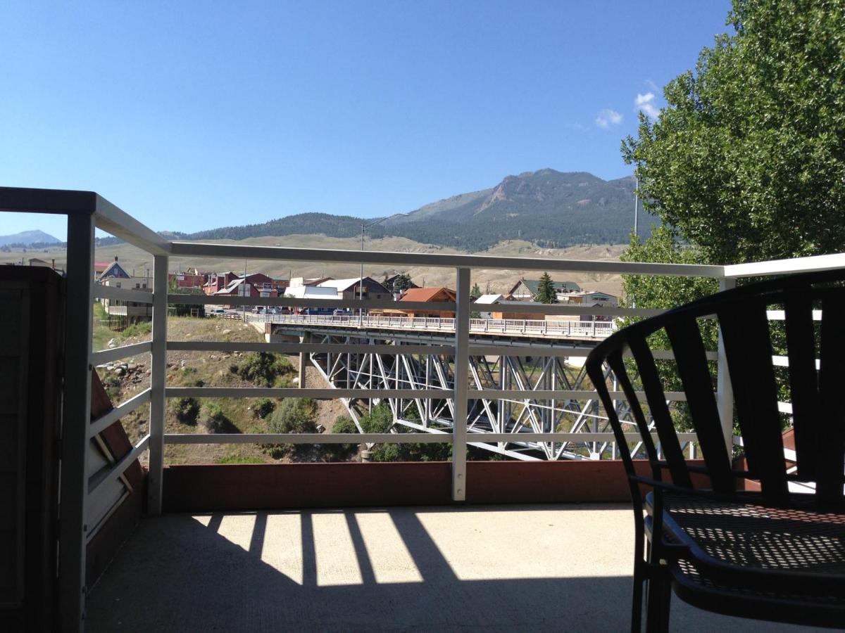 Absaroka Lodge — photo 15