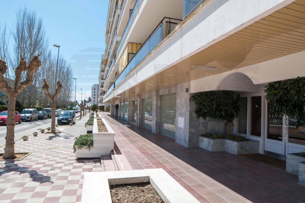 Apartment ALVA PARK HOLIDAYS, Lloret de Mar, Spain - Booking.com