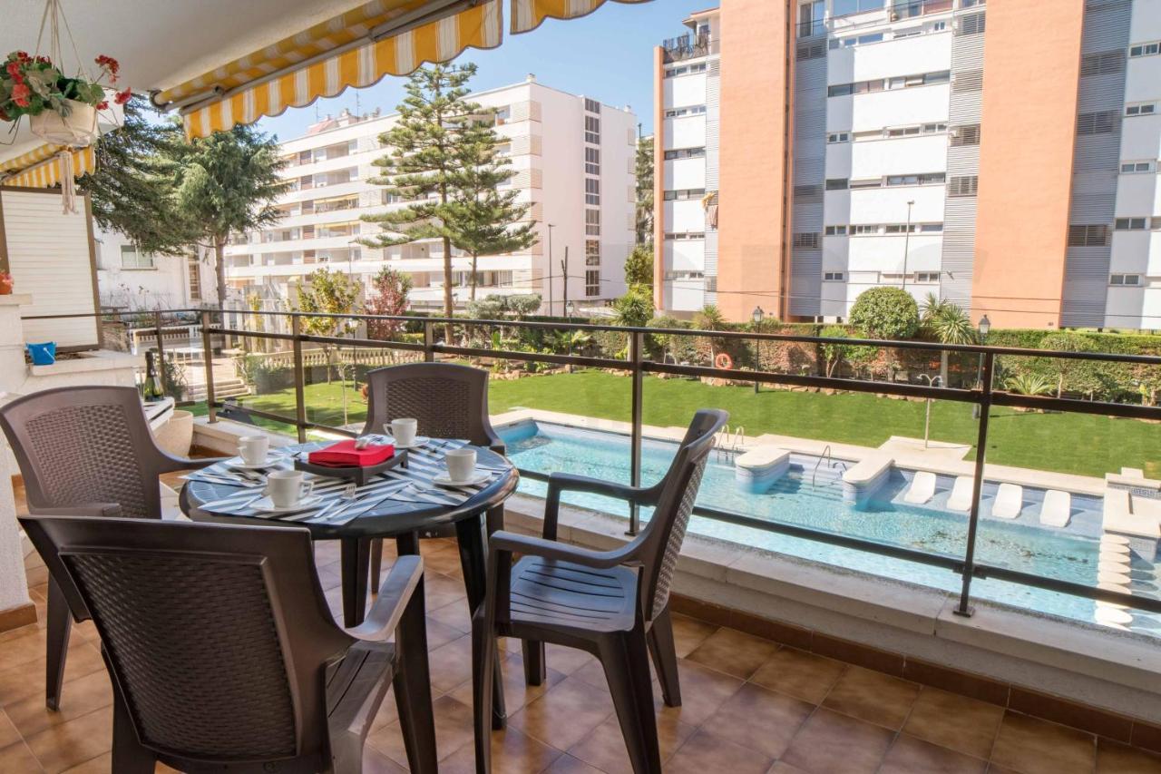 Apartment ALVA PARK HOLIDAYS, Lloret de Mar, Spain ...